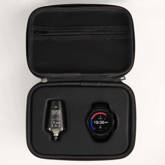 SUUNTO OCEAN All Black Dive Computer with SUUNTO Tank POD and a Hard Case