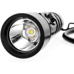 XTAR D26 1100lm Diving Flashlight